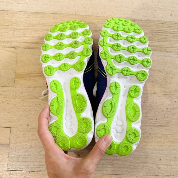 New Balance Shoes Women's  size 6 690 - Picture 5 of 6